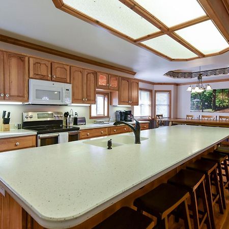 5 Bedroom Vacation Home Next To Silver Dollar City Branson Bagian luar foto